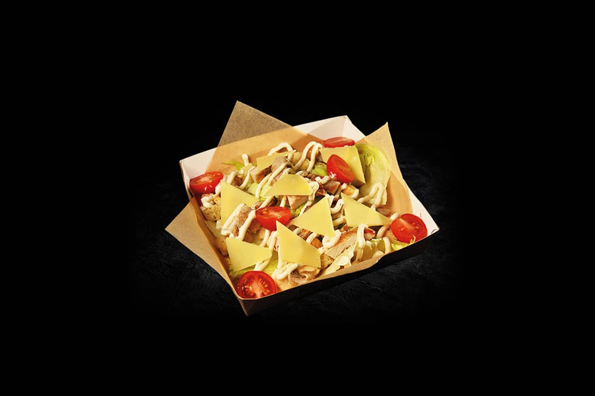 Салат Цезарь с курицей